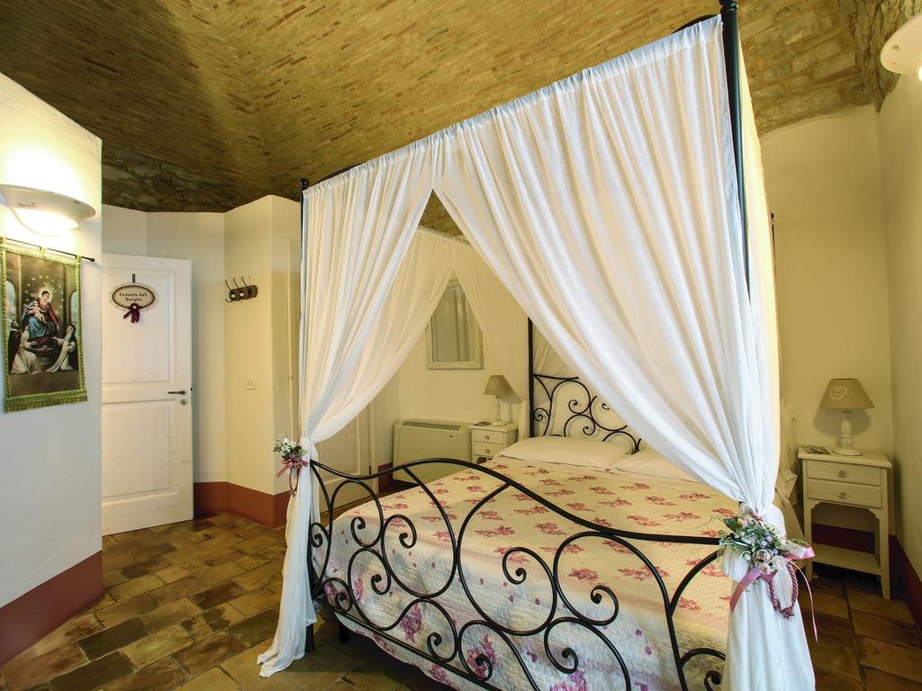 I Templari Di Alberona Hotel Room photo